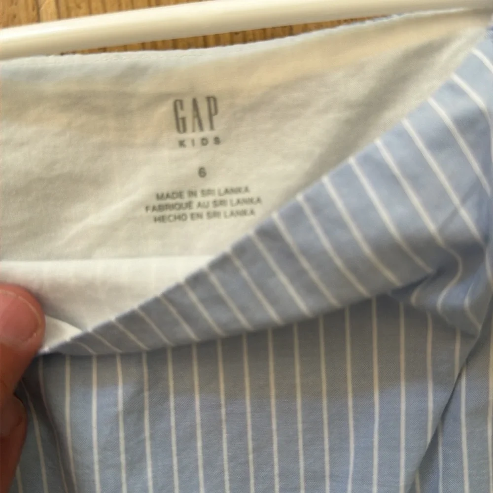 NWT GAP Eyelet Dress, size 6